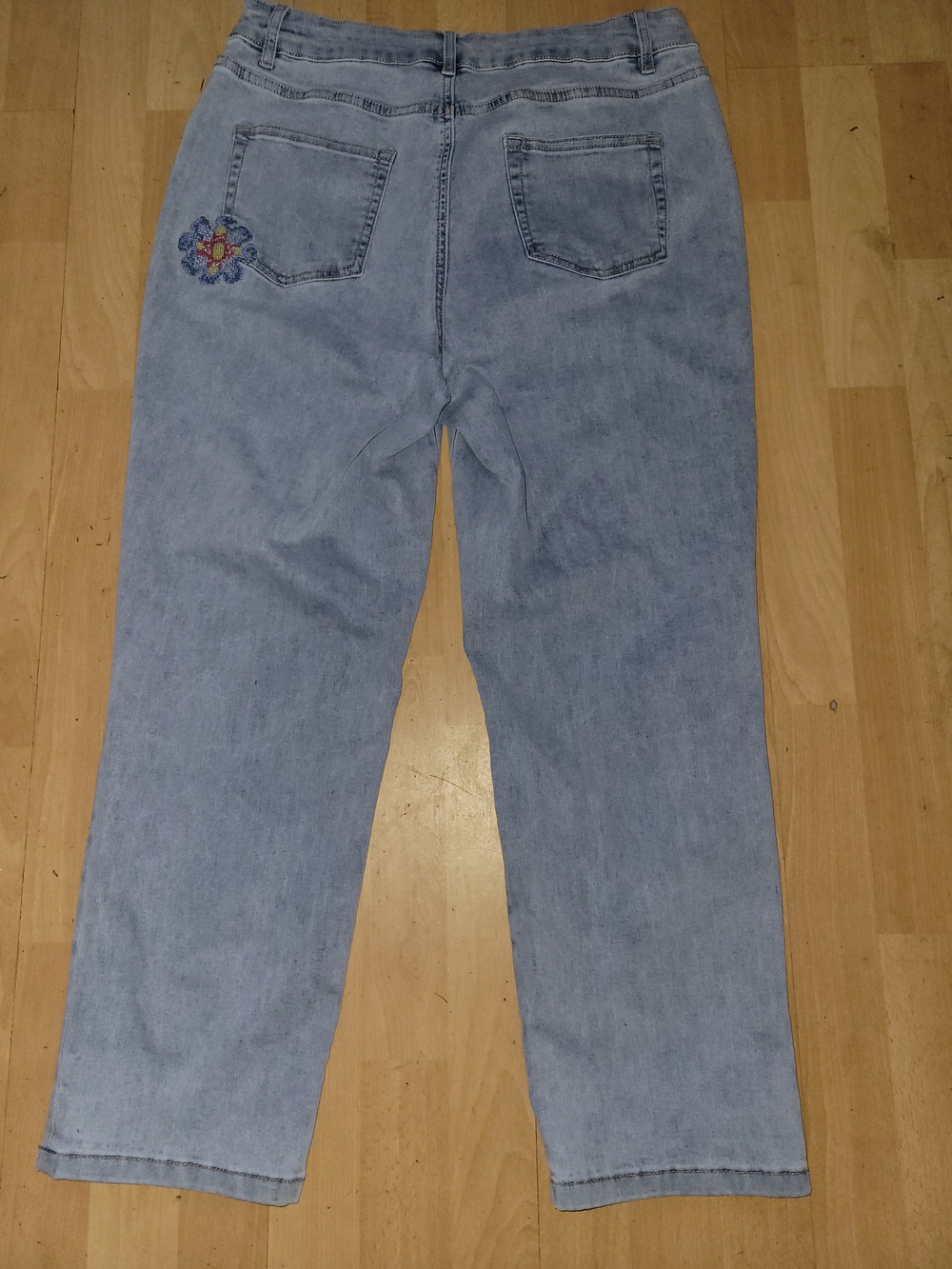 CHARLIE B Light Blue Jeans with Multicolor Floral Embroidery - Picture 2 of 7
